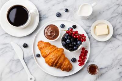 Диетологи назвали самые полезные продукты для завтрака