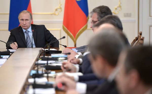 Путин заявил о большой задаче перед Кабмином