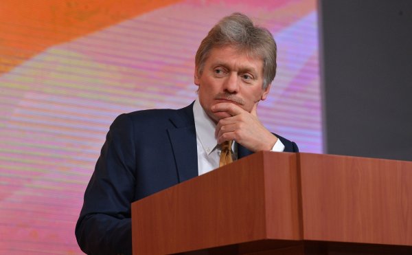 Песков прокомментировал закон об ответственности за выполнение антироссийских санкций