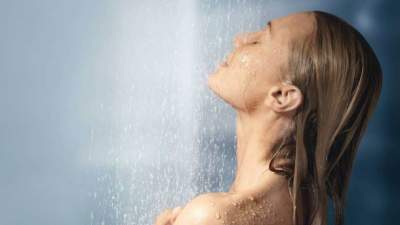Почему в жару нельзя принимать холодный душ: ответ медиков