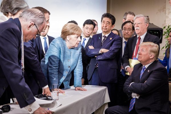Американцы шокированы повсеместным хамством Трампа на саммите G7