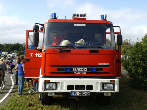 Спасатели в Петербурге тестируют уникальную технику к ЧМ-2018