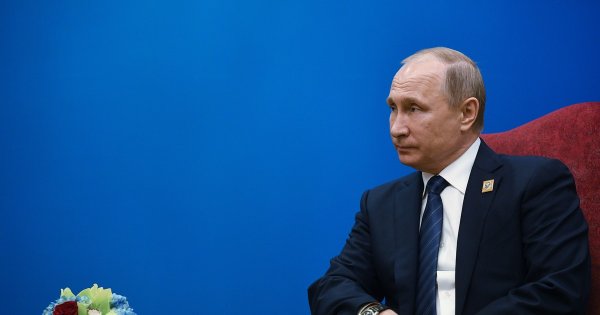 Соцопрос: 51% населения хотят видеть Путина президентом России после 2024 года