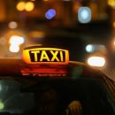 Московский таксист прокатил исландца за 50 тыс рублей