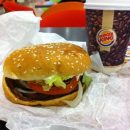 Burger King не будет платить женщинам, «залетевшим» от футболистов