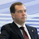 Медведев потребовал защиты пенсионеров от увольнения из-за возраста