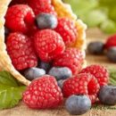 Названы летние ягоды, которые помогут быстро похудеть