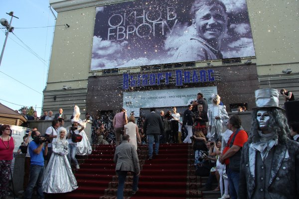Снявший на iPhone фильм режиссер из Омска получил награды фестиваля «Окно в Европу»