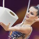 Флешмоб гимнастки Селезнёвой против «коронавирусной паники» взорвал сеть