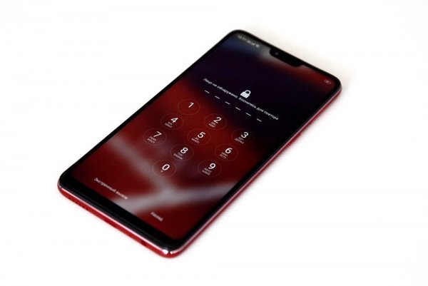 В Китае представили уникальный селфи-смартфон OPPO F7 В Китае представили уникальный селфи-смартфон OPPO F7