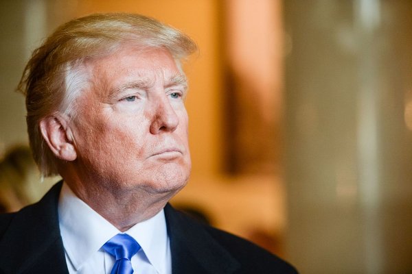 Политолог: Трамп намерен продвигать идею признания Крыма российским Политолог: Трамп намерен продвигать идею признания Крыма российским